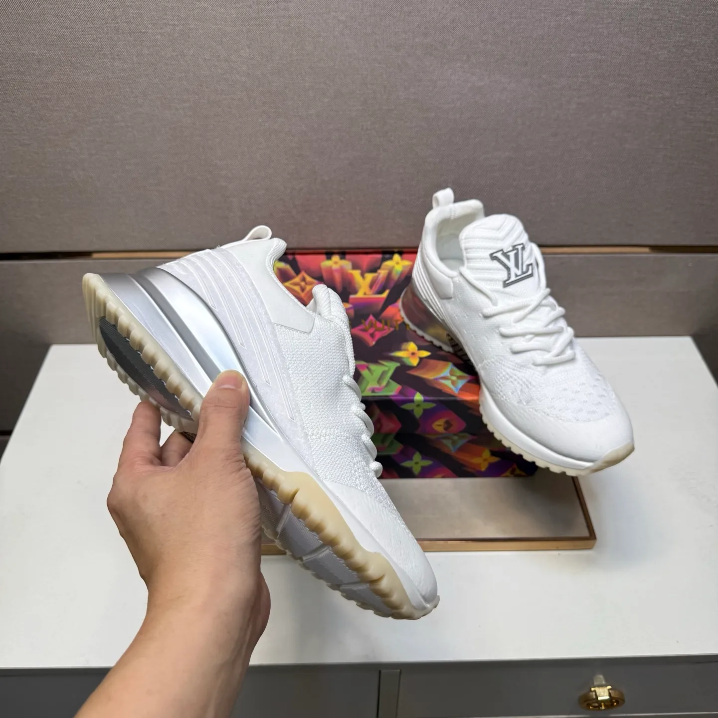 ⬛️Men's shoes 💰p480 [LV～] Men's casual shoes 2025z cabinet sales simultaneously 🔶Size: 38-44 #️⃣ 🔷4 colors🔜The upper is made of multi-material splicing➕Mesh lining, comfortable and breathable, sole: original comfortable and wear-resistant outsole, ⚠️real thing📱photographed🎬real thing is better📢📢📢